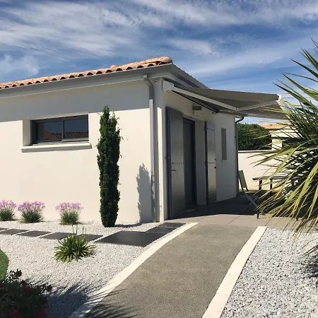 Logement Neuf Climatise Avec Parking Saint-Sulpice-de-Royan Buitenkant foto