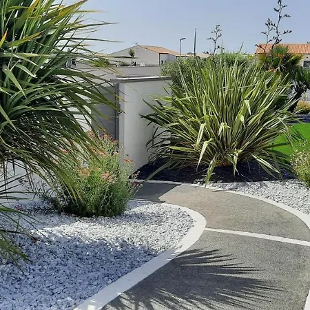 Logement Neuf Climatise Avec Parking Saint-Sulpice-de-Royan Buitenkant foto